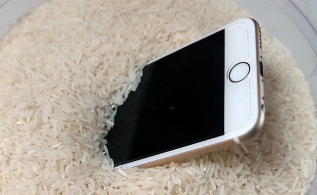 Επισκευή Βρεγμένου iPhone: Έτσι θα το Σώσεις!