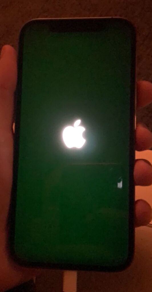 iPhone 12: Προβλήματα Οθόνης στο Μαύρο-Η Apple Απαντά (ΕΙΚΟΝΕΣ+ΒΙΝΤΕΟ) 
